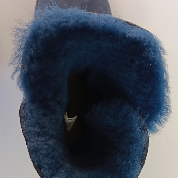 UGG w Bailey Button Navy - Picture 13 of 13